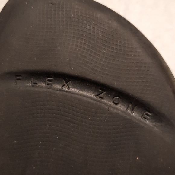 Liz Flex Slides by Liz Claiborne - Picture 5 of 8